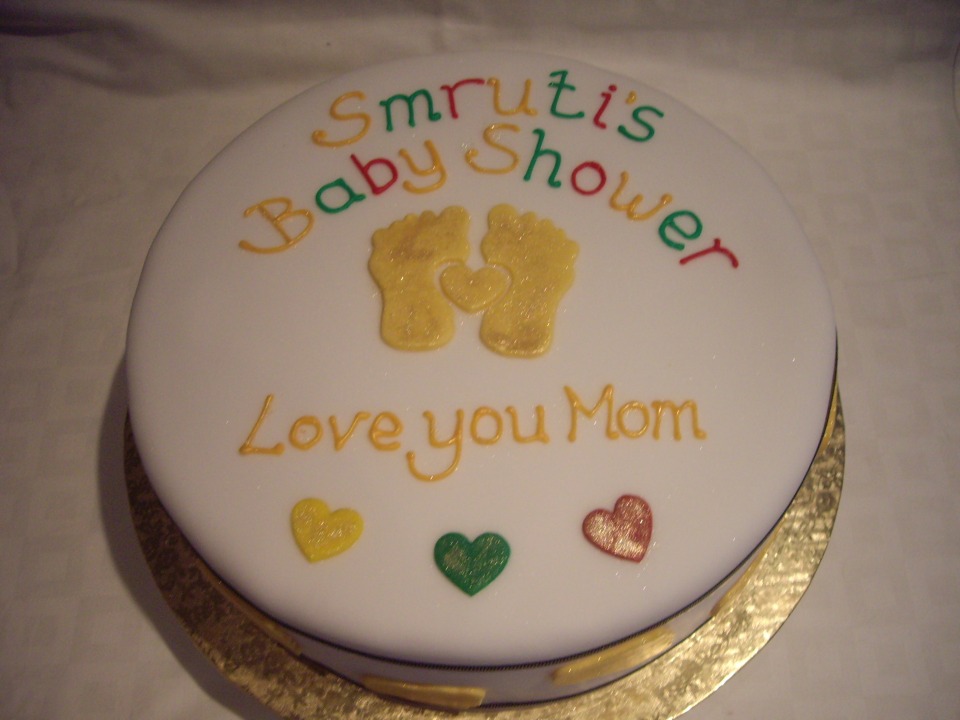 Baby Shower Cake with baby feet